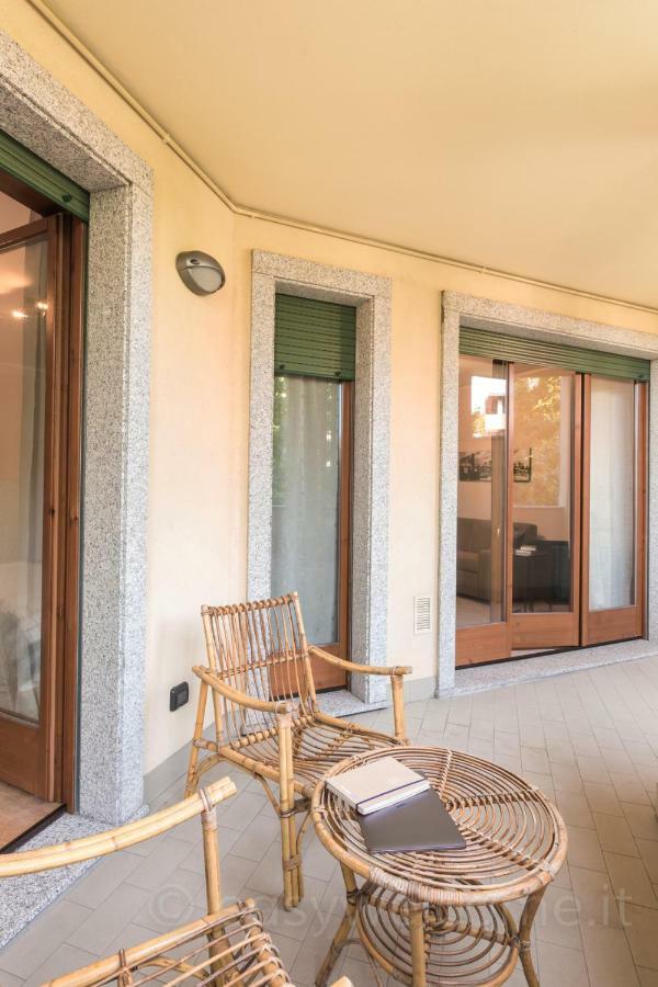 Easy Welcome Casa Rosada Apartment Nova Milanese Bagian luar foto